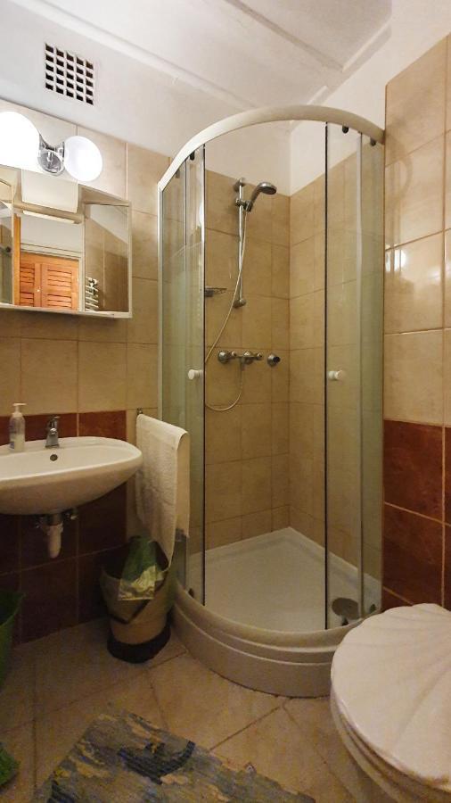 Harmonia Apartmanhaz Balatonlelle Exterior foto