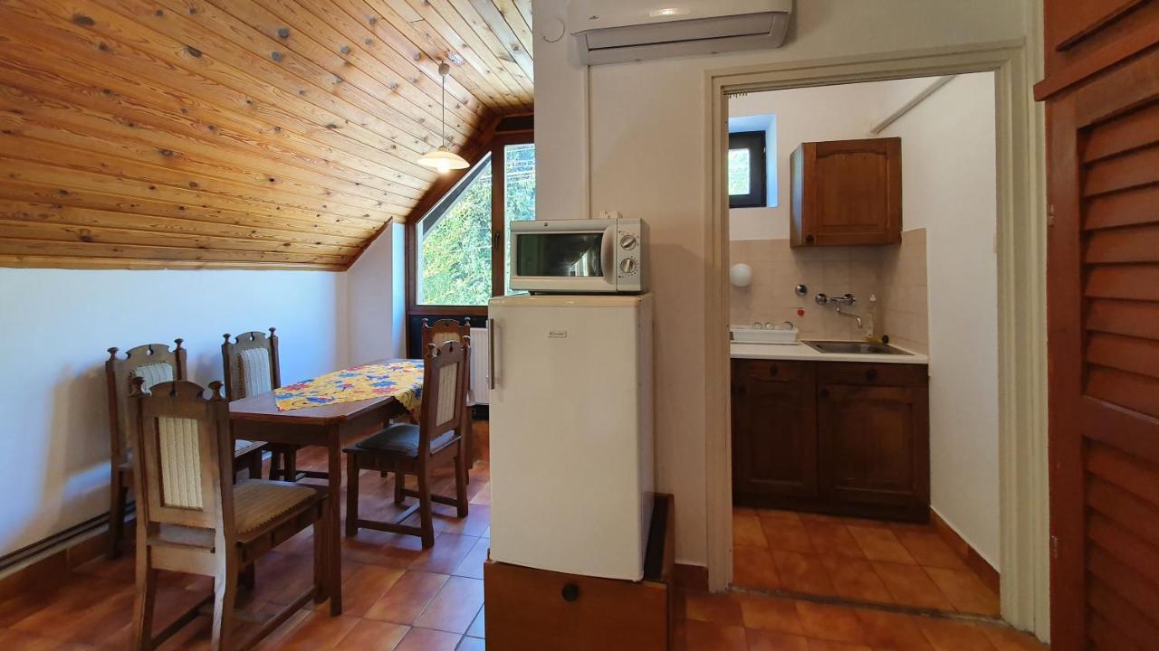 Harmonia Apartmanhaz Balatonlelle Exterior foto